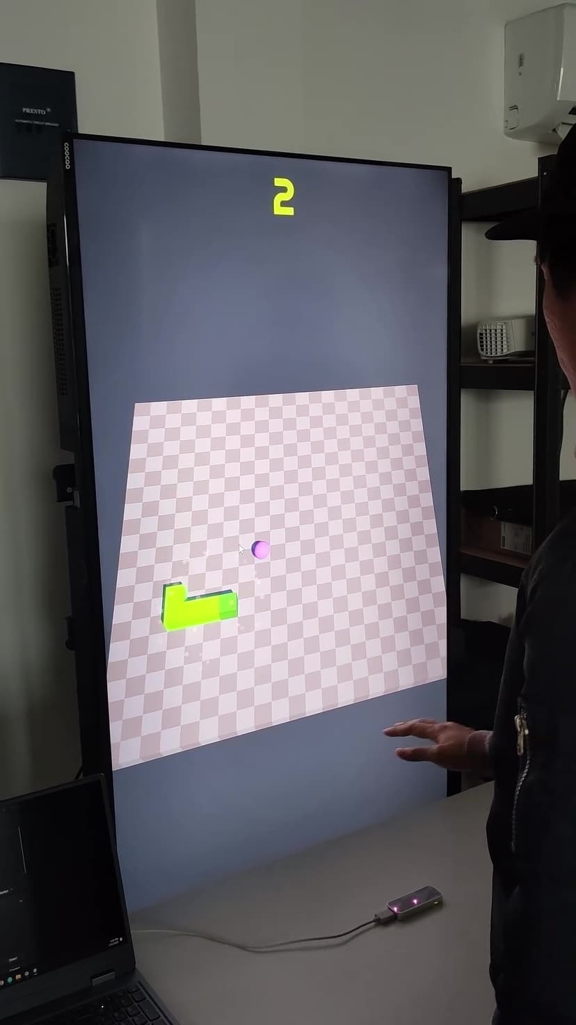 Hand Tracking Snake Game